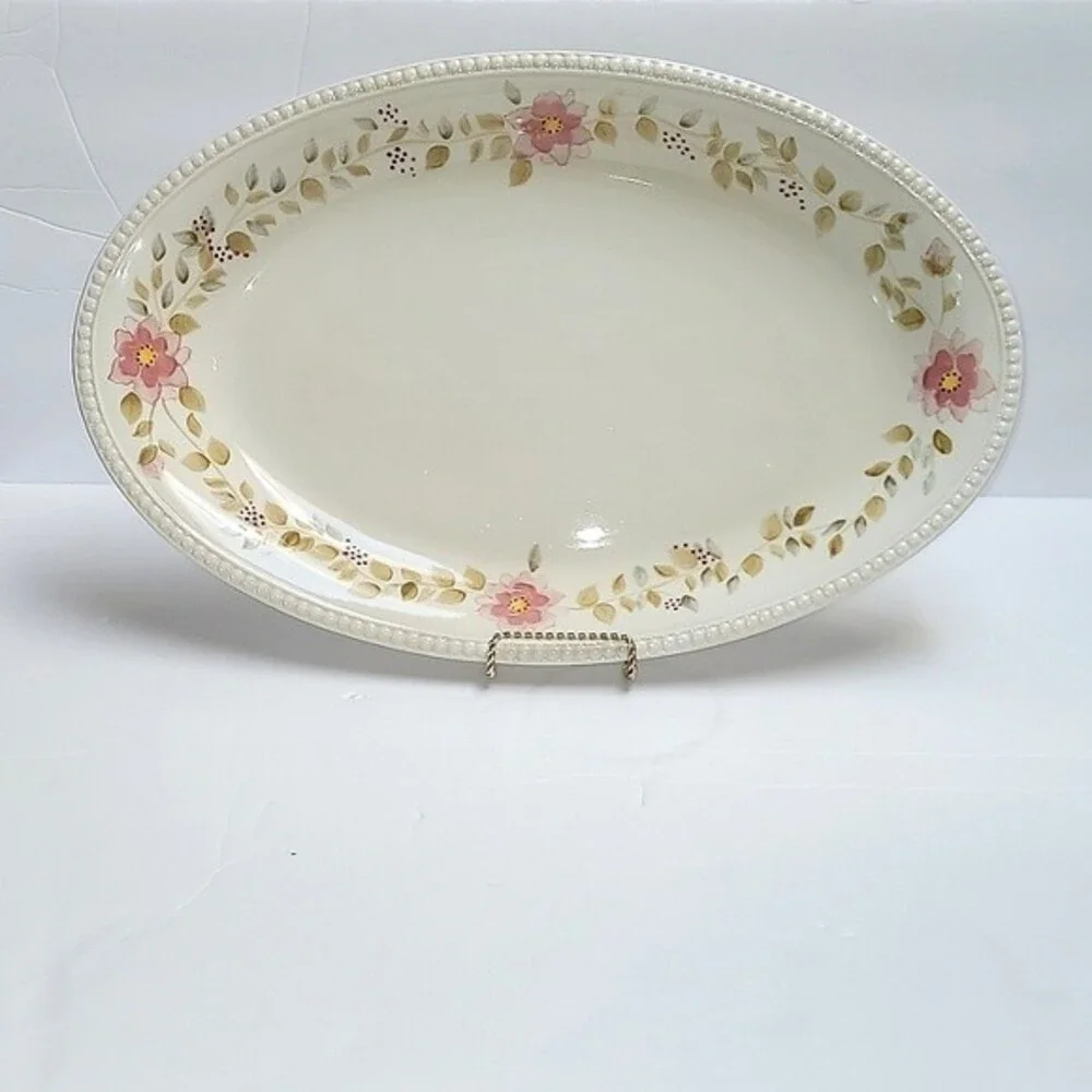 VTG Tabletops Gallery Tara Bouquet 18” Floral Serving Platter Hand Painted